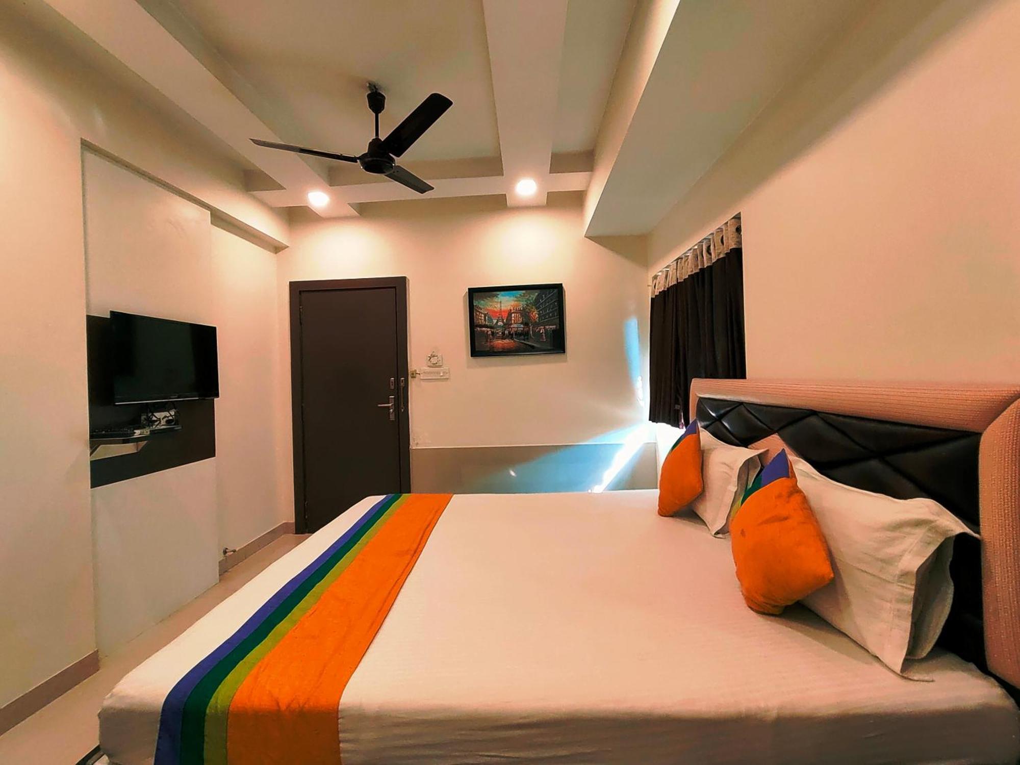 Hotel Steam コルカタ エクステリア 写真